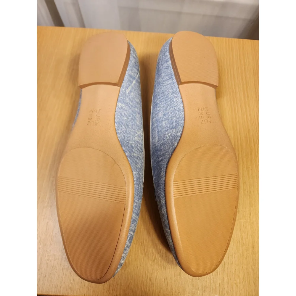 Naturalizer leather moccasins